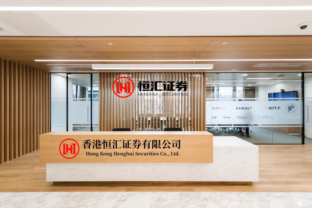 双融配资 四界集体转发余承东微博：鸿蒙智行 未来可期